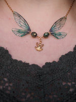 Lade das Bild in den Galerie-Viewer, Enchanting necklace - green, frog
