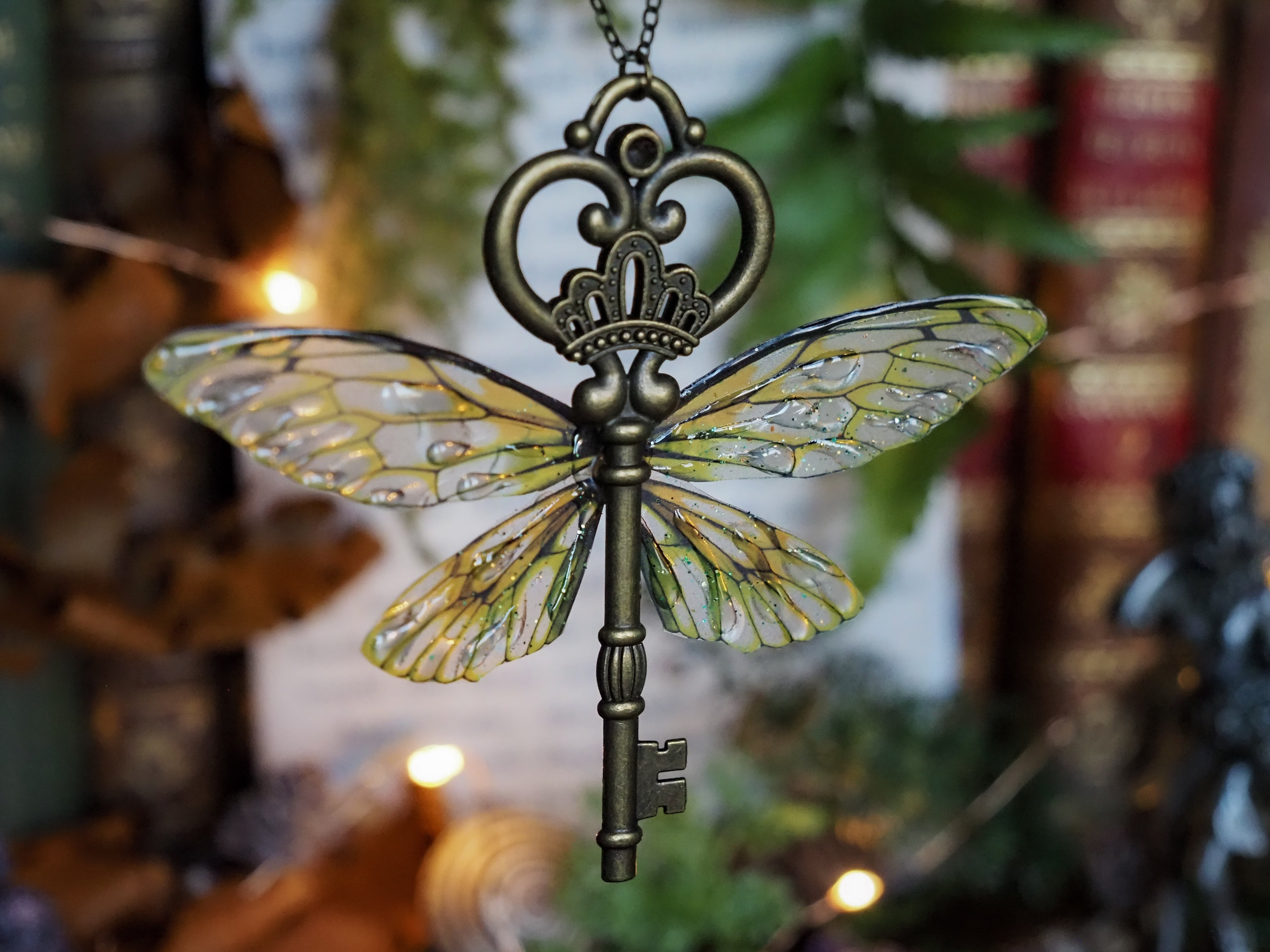 Flying Key - bronce, autumn