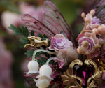 Lade das Bild in den Galerie-Viewer, OOAK Hair Comb little rabbit
