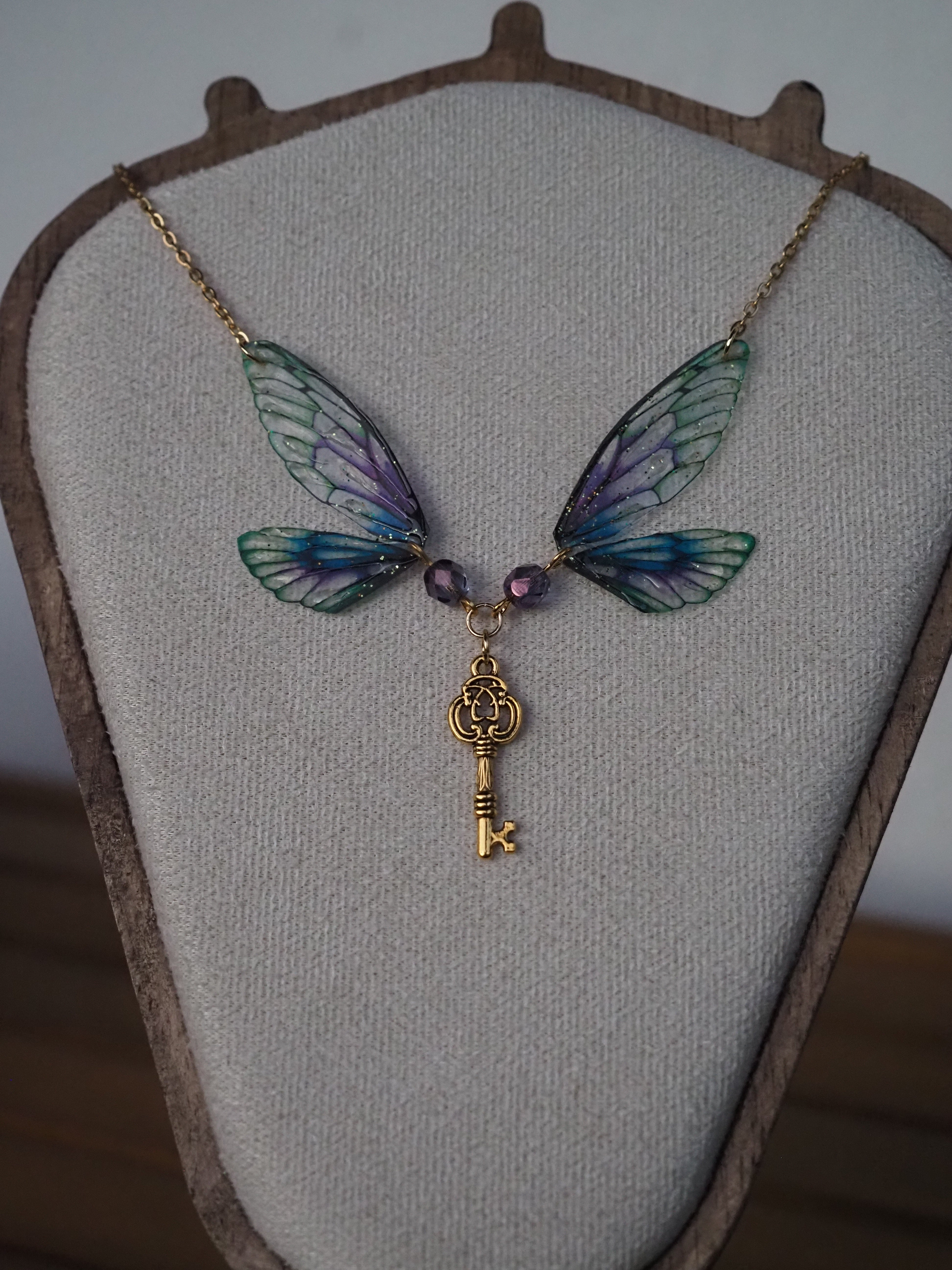 Enchanting necklace - kelpie, key