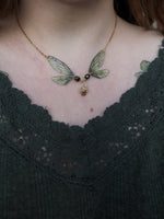 Lade das Bild in den Galerie-Viewer, Enchanting necklace - acorn, green
