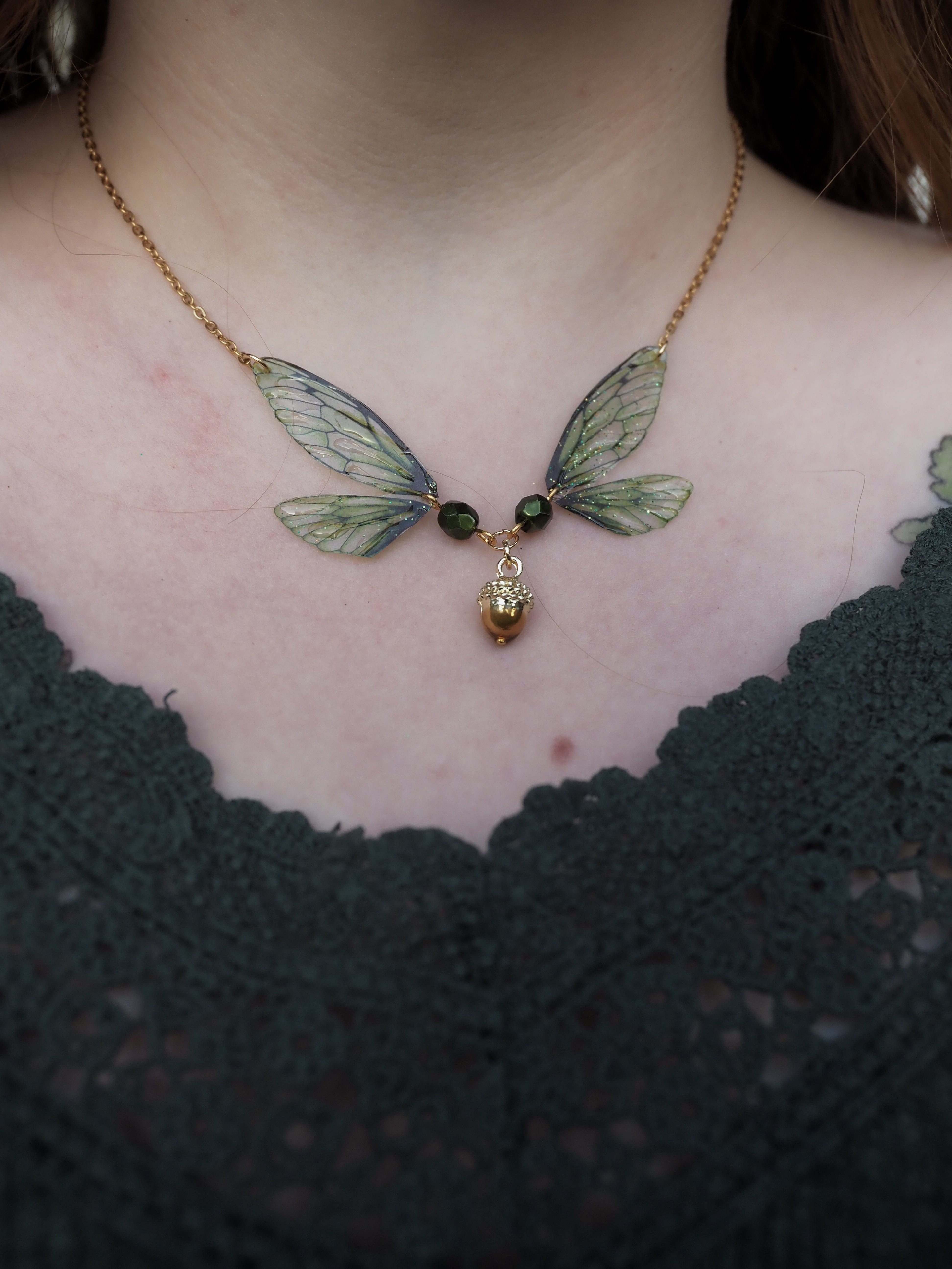 Enchanting necklace - acorn, green