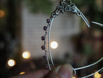 Lade das Bild in den Galerie-Viewer, Elf Ears - bloom, silver, purple pearls
