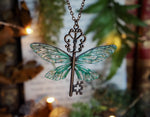 Lade das Bild in den Galerie-Viewer, Flying Key - bronce, emerald
