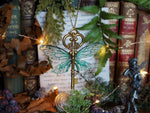 Lade das Bild in den Galerie-Viewer, Flying Key - golden, emerald
