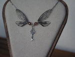 Lade das Bild in den Galerie-Viewer, Enchanting necklace - key, black
