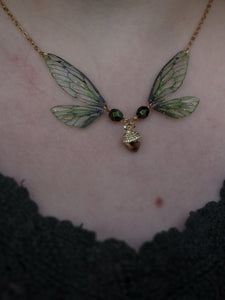 Enchanting necklace - acorn, green