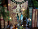 Lade das Bild in den Galerie-Viewer, Moon Earrings - emerald, gold, stars
