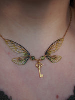 Lade das Bild in den Galerie-Viewer, Enchanting Necklace - autumn key
