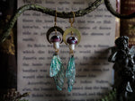 Lade das Bild in den Galerie-Viewer, Faerie earrings moon and toadstools gold, emerald
