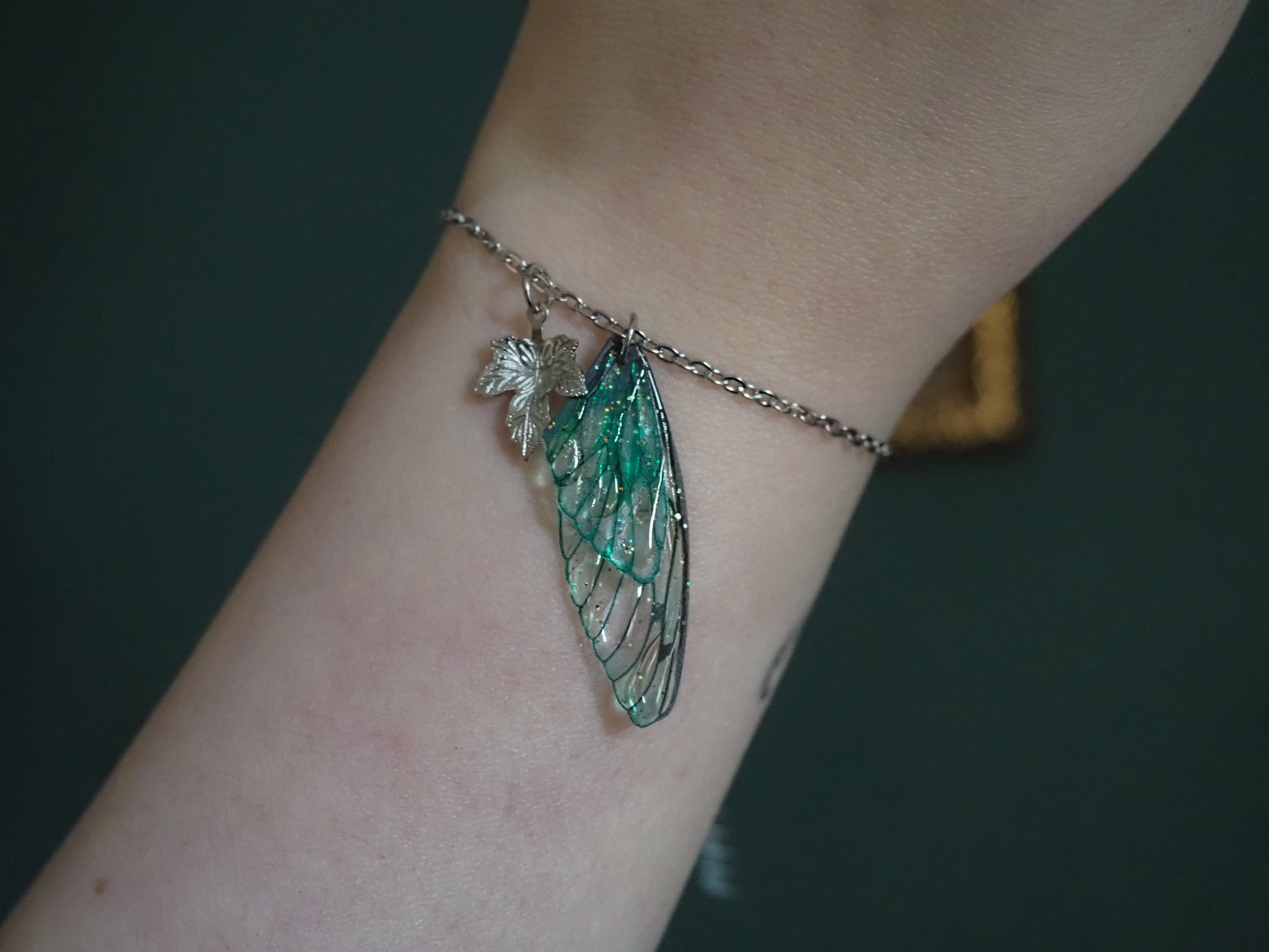 Bracelet - emerald, maple leaf