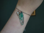 Lade das Bild in den Galerie-Viewer, Bracelet - emerald, maple leaf
