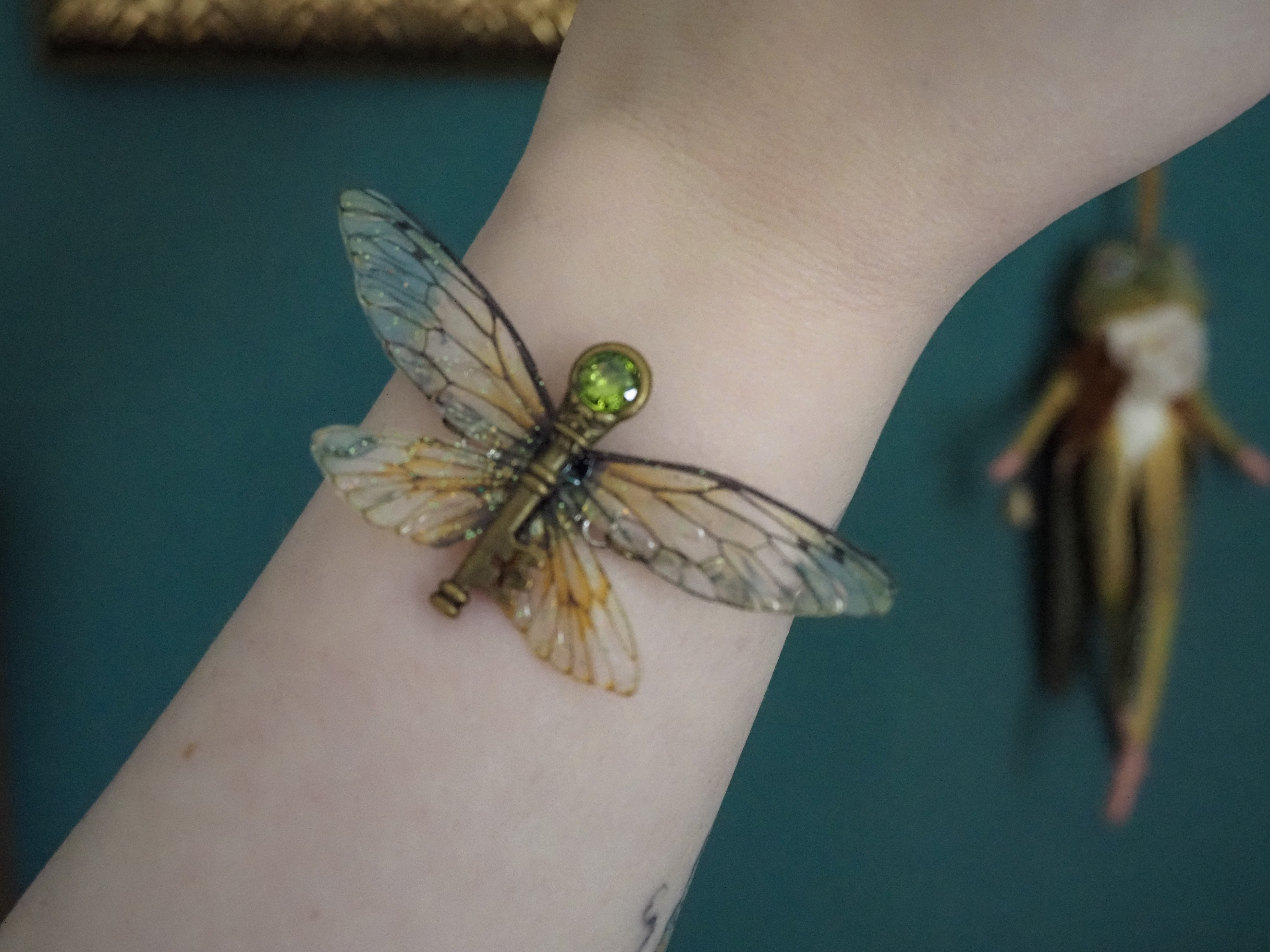 Flying Key Bracelet - nature, pearls