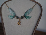 Lade das Bild in den Galerie-Viewer, Enchanting necklace - green, frog

