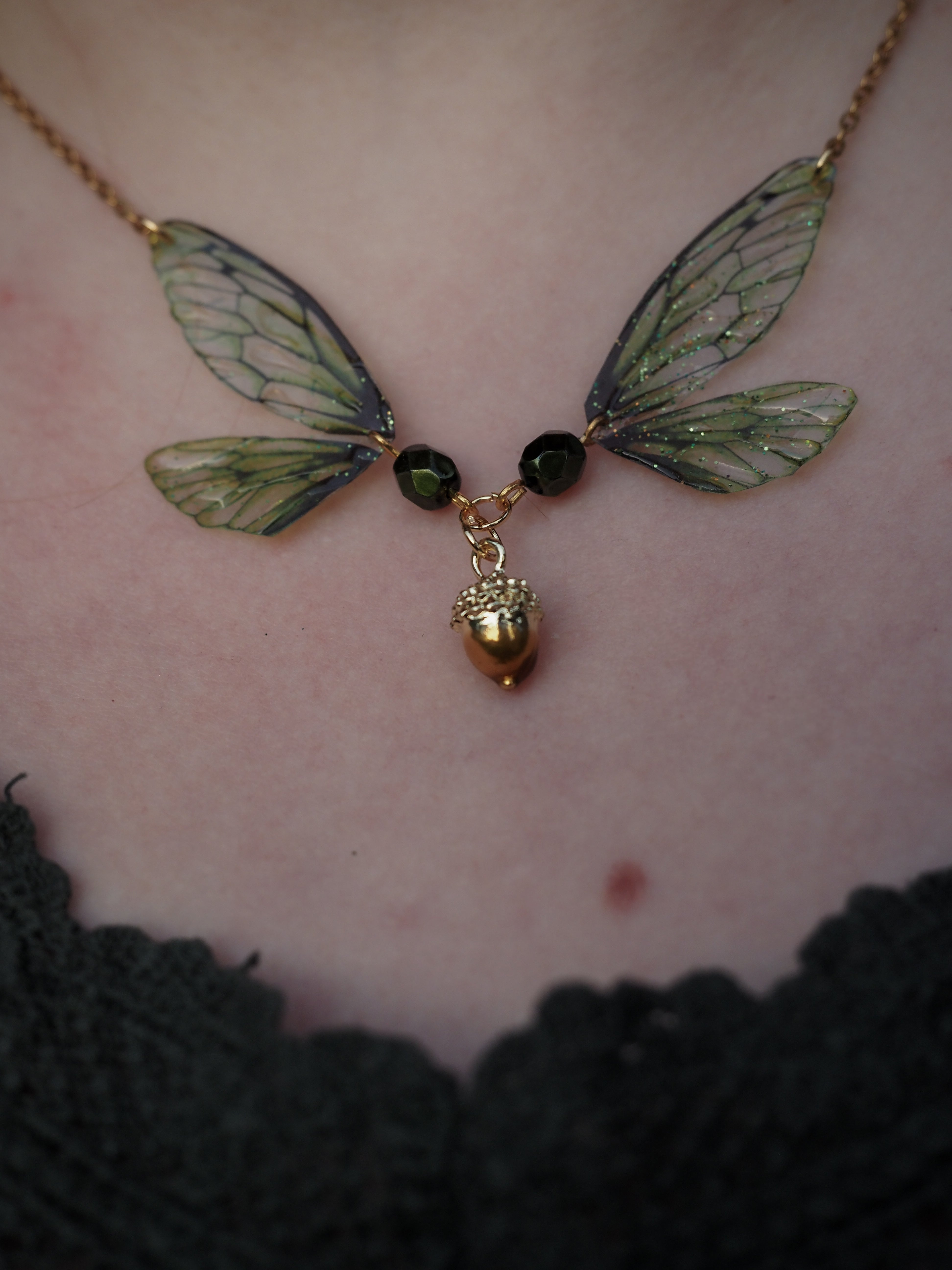 Enchanting necklace - acorn, green