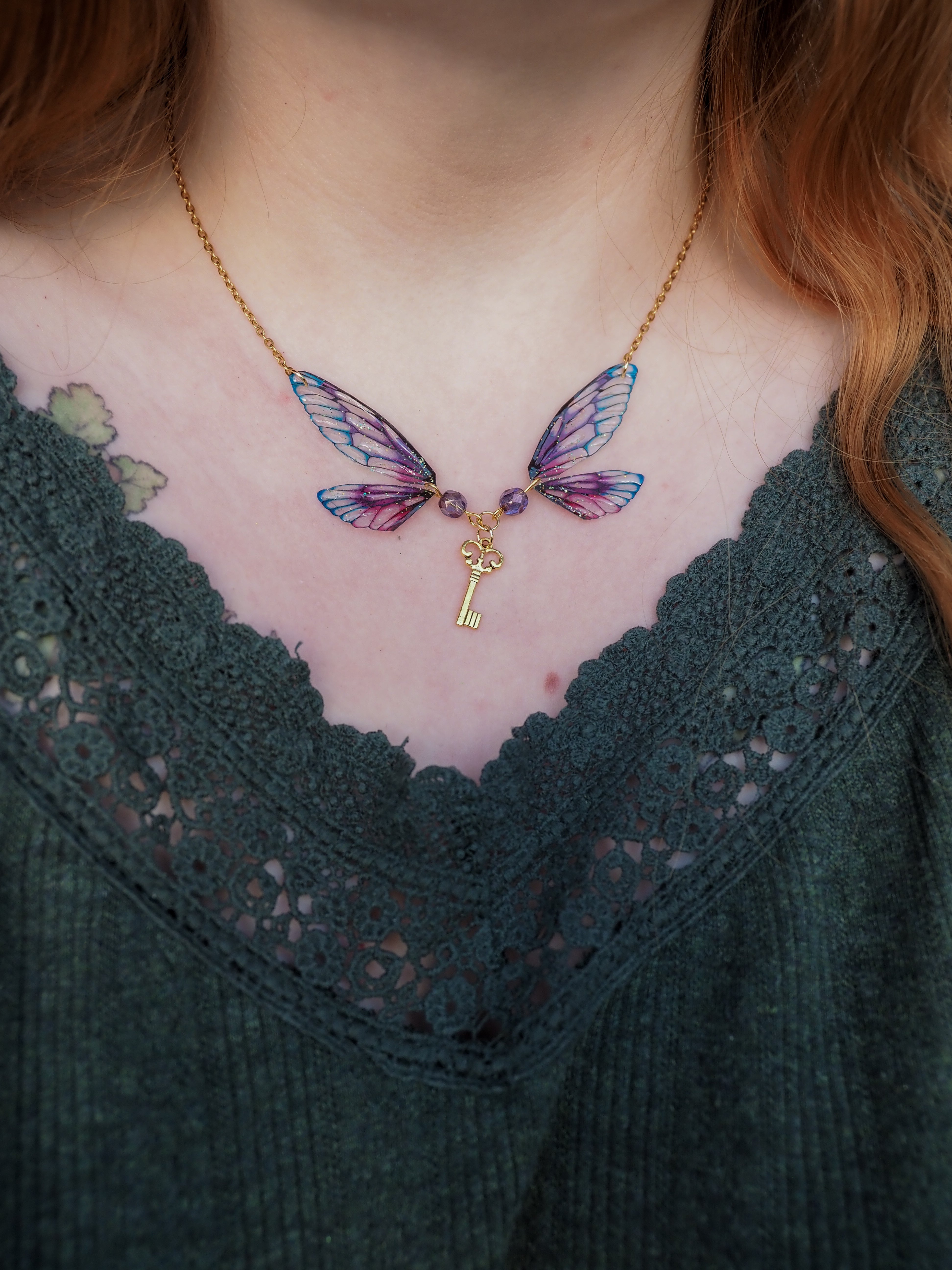 Enchanting necklace - purple, key