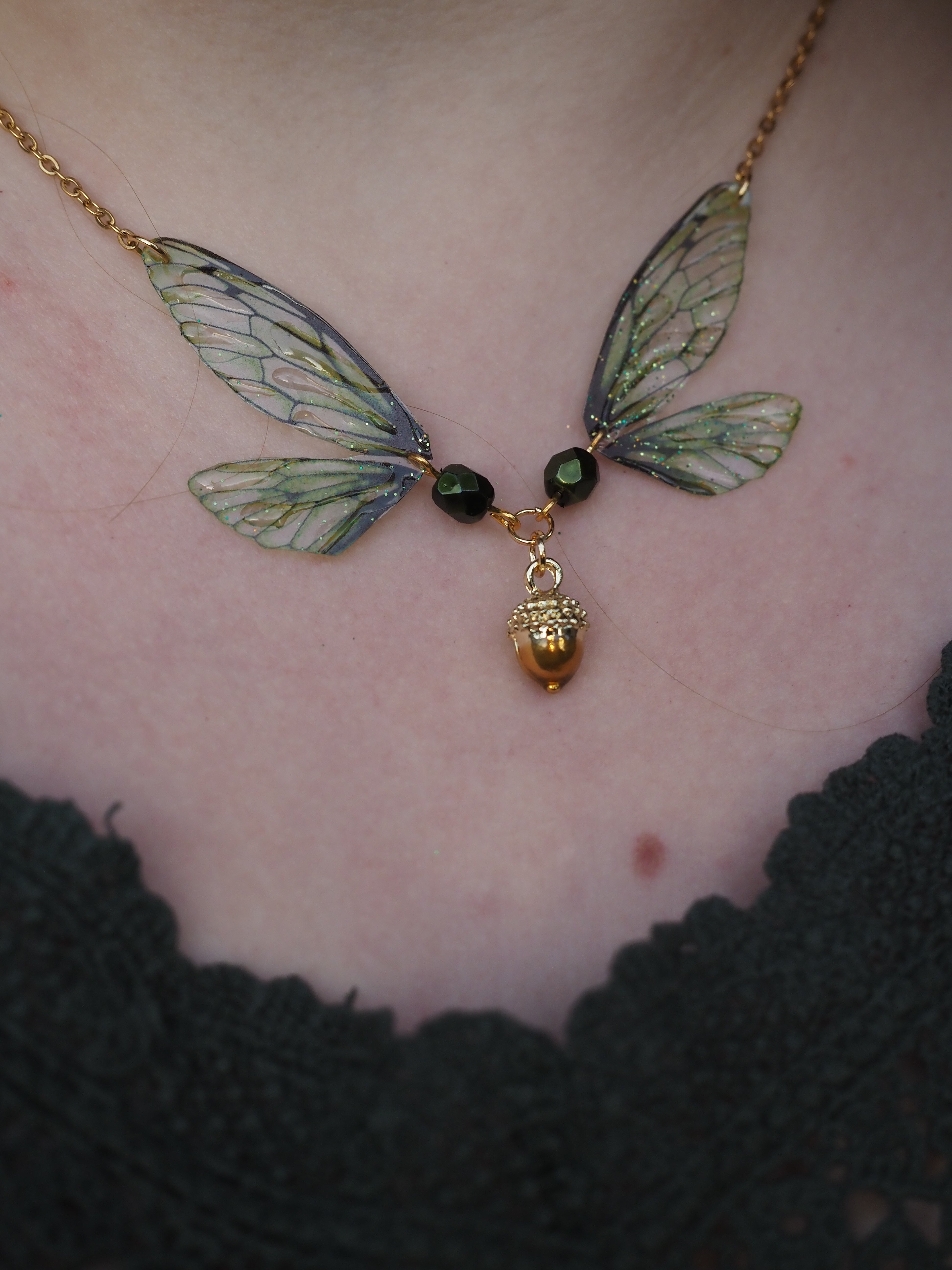 Enchanting necklace - acorn, green