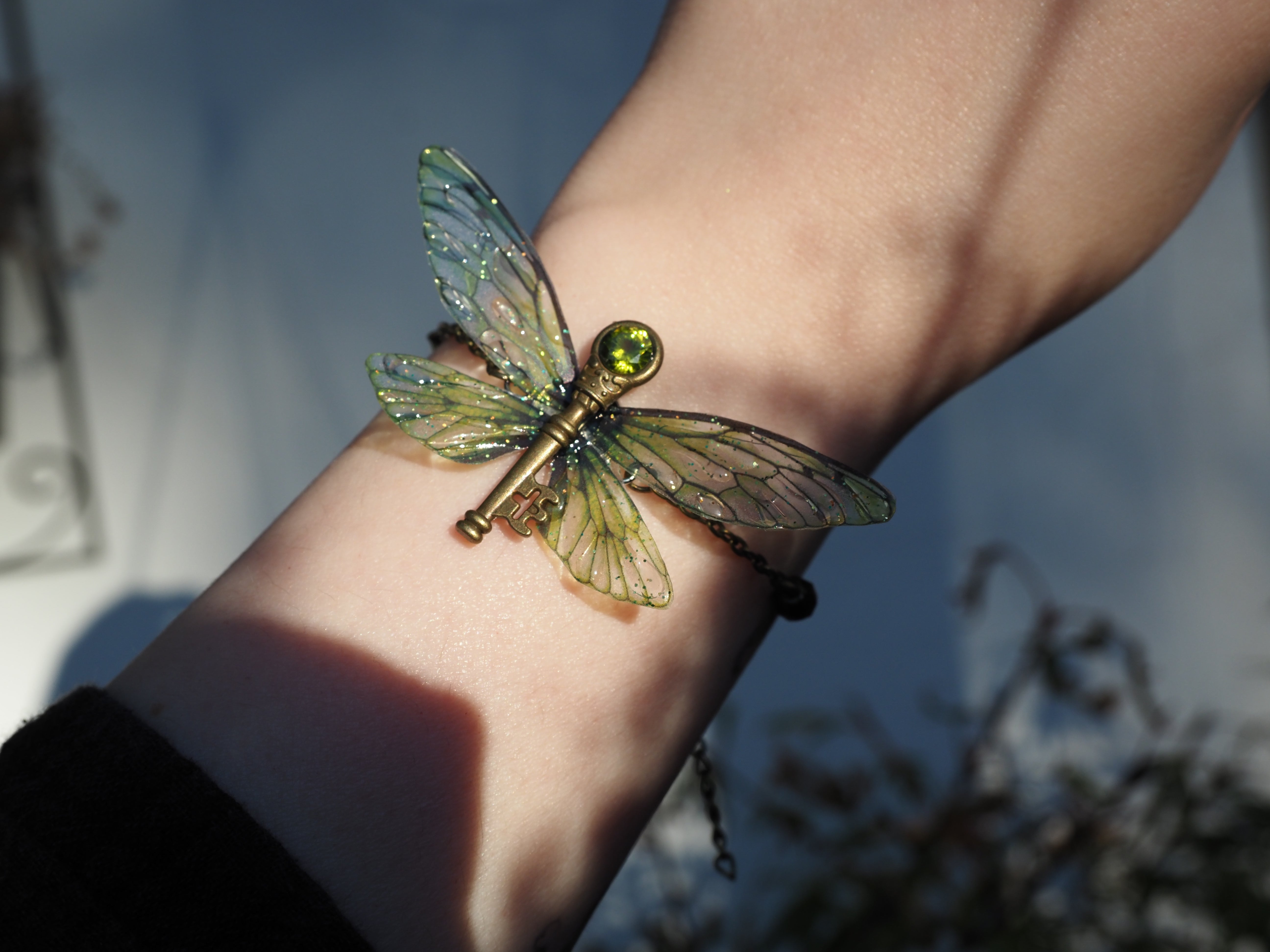 Flying Key Bracelet - green, pearls