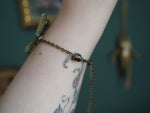 Lade das Bild in den Galerie-Viewer, Flying Key Bracelet - autumn, pearls
