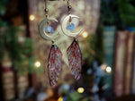 Lade das Bild in den Galerie-Viewer, Moon Earrings - pink, gold, rose quartz
