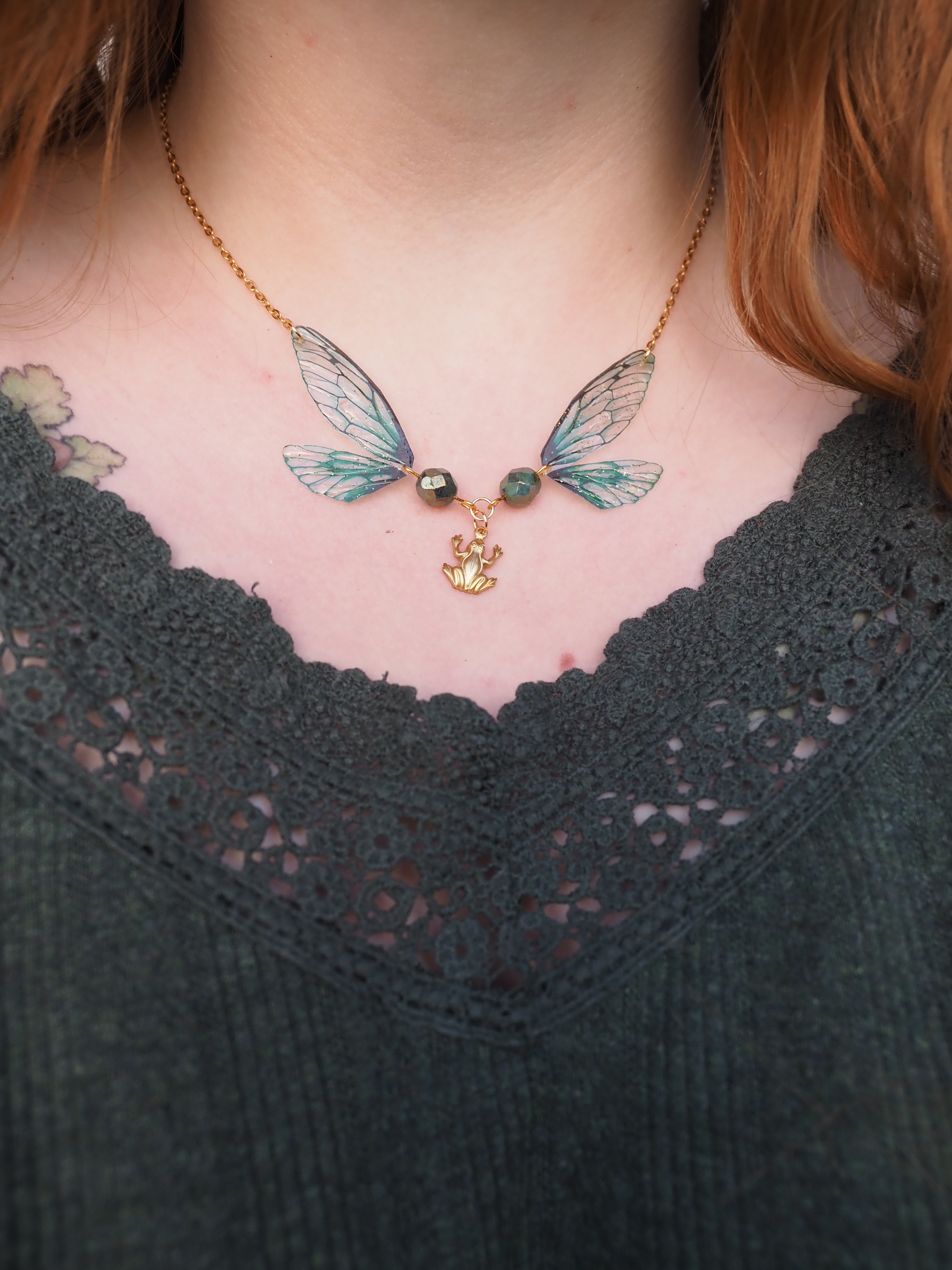Enchanting necklace - green, frog