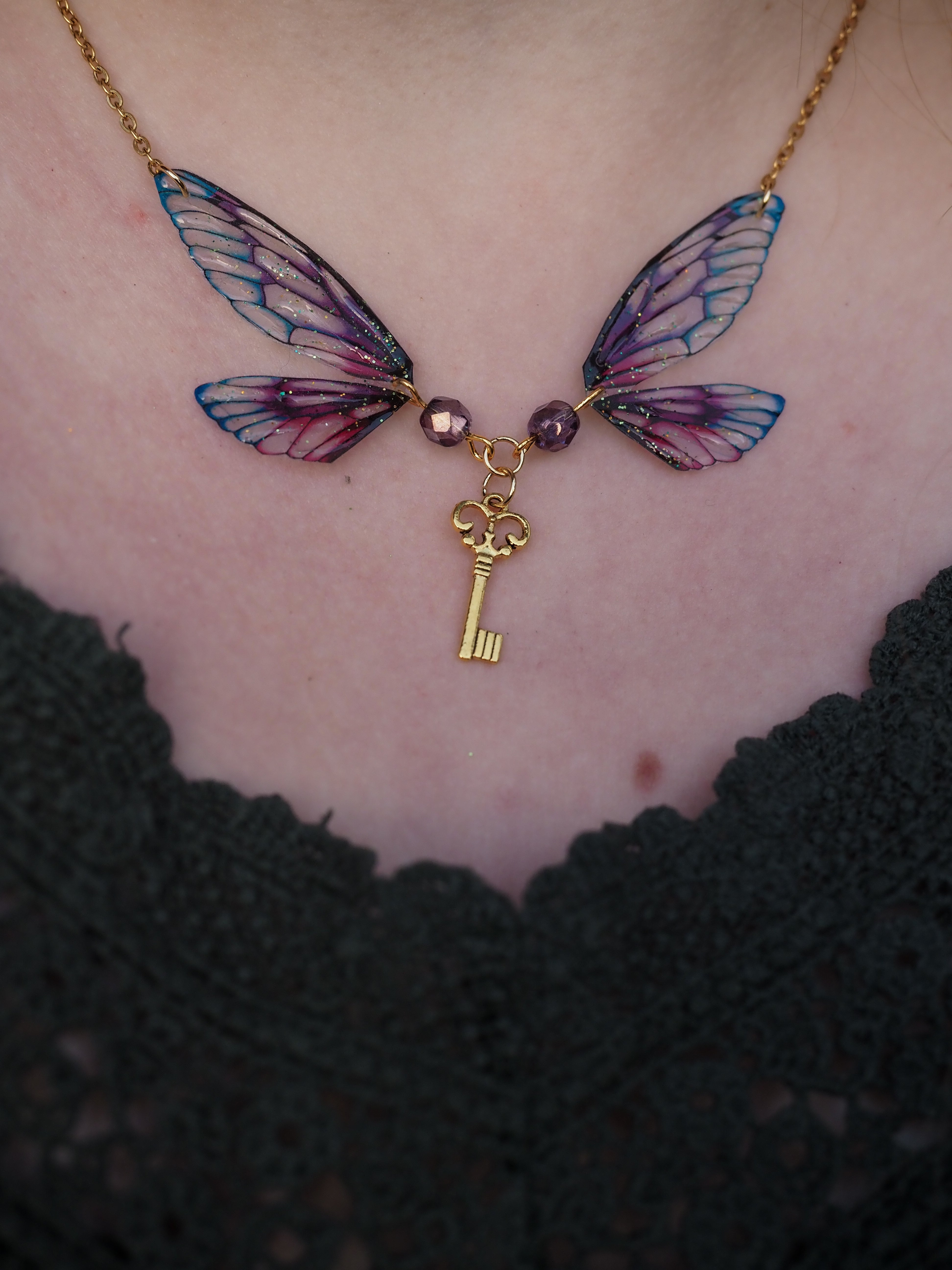 Enchanting necklace - purple, key