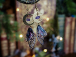 Lade das Bild in den Galerie-Viewer, Moon Earrings - spooky, gold, amethyst
