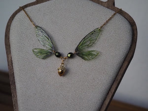 Enchanting necklace - acorn, green