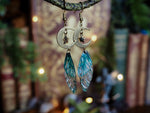 Lade das Bild in den Galerie-Viewer, Moon Earrings - emerald, gold, stars
