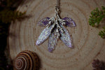 Lade das Bild in den Galerie-Viewer, Branch Forest Sprite necklace - purple silver
